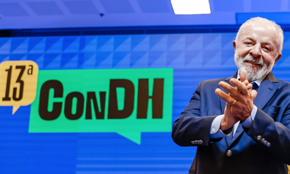 Lula destaca economia e propõe taxação dos ricos para compensar isenção do