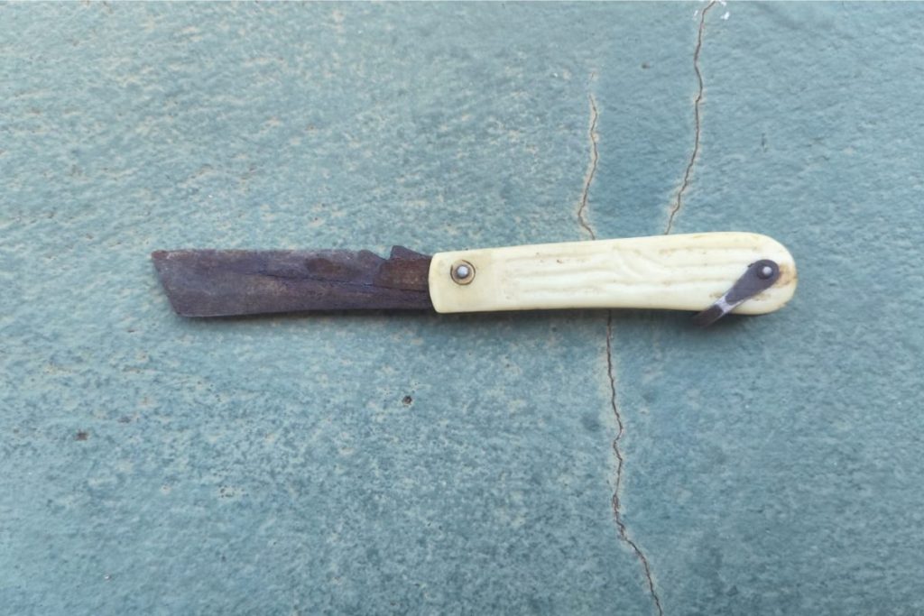 Idoso ameaça família com canivete em velório e é preso em Junqueirópolis