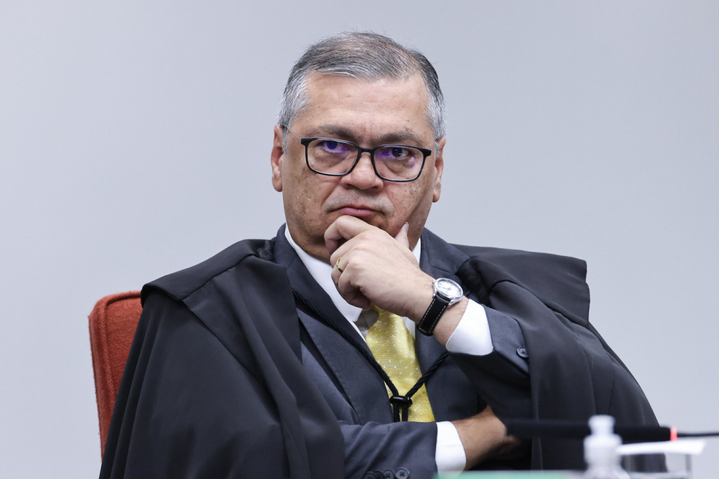 Flávio Dino suspende Artigo de PL que Revalida emendas do orçamento secreto