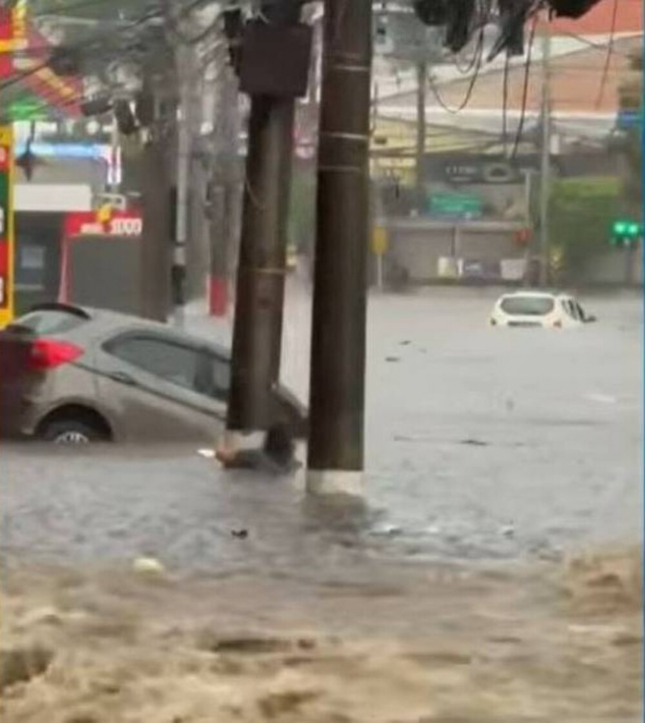 Tragédia em SP: Enxurrada Mata Mulher na Zona Norte e Eleva Alerta para Chuvas Intensas