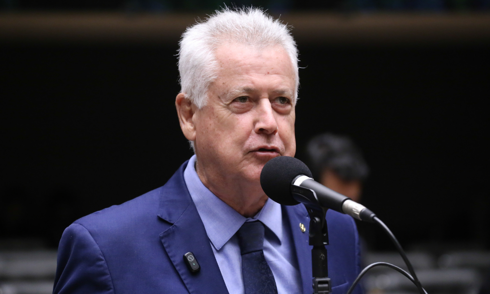 Deputado Rollemberg Protocola CPI para Investigar Operações Bilionárias do Banco Master e Risco ao BRB