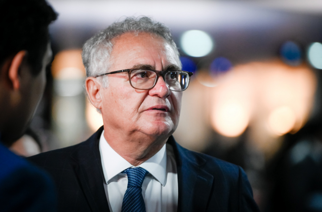 Dono do Master, Daniel Vorcaro, Deporá no Senado em Outubro Após Obstáculos de Locomoção