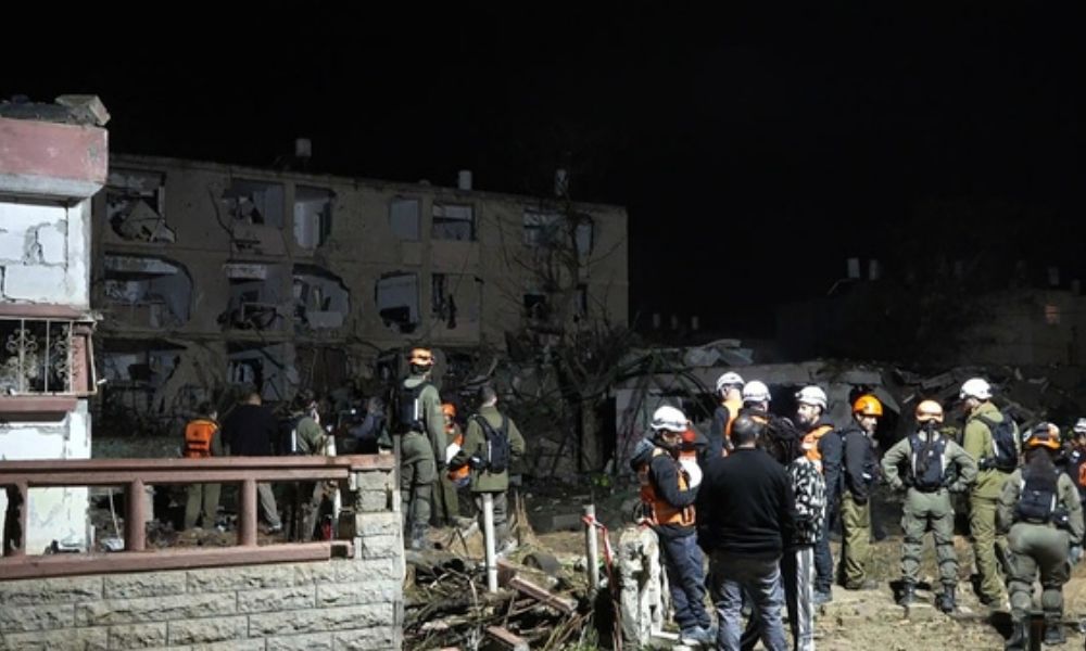 Escalada Nuclear no Oriente Médio: Irã Reivindica Ataque a Instalação Israelense de Dimona em Retaliação