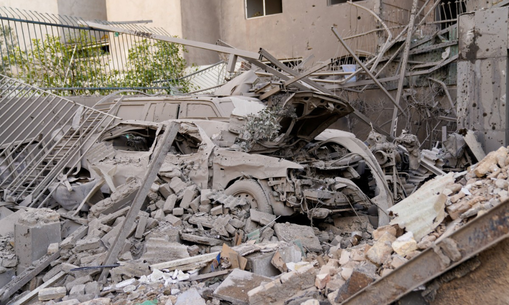 Conflito no Irã: Mais de 550 Mortos Atribuídos a Ataques de EUA e Israel em Escalada de Tensão