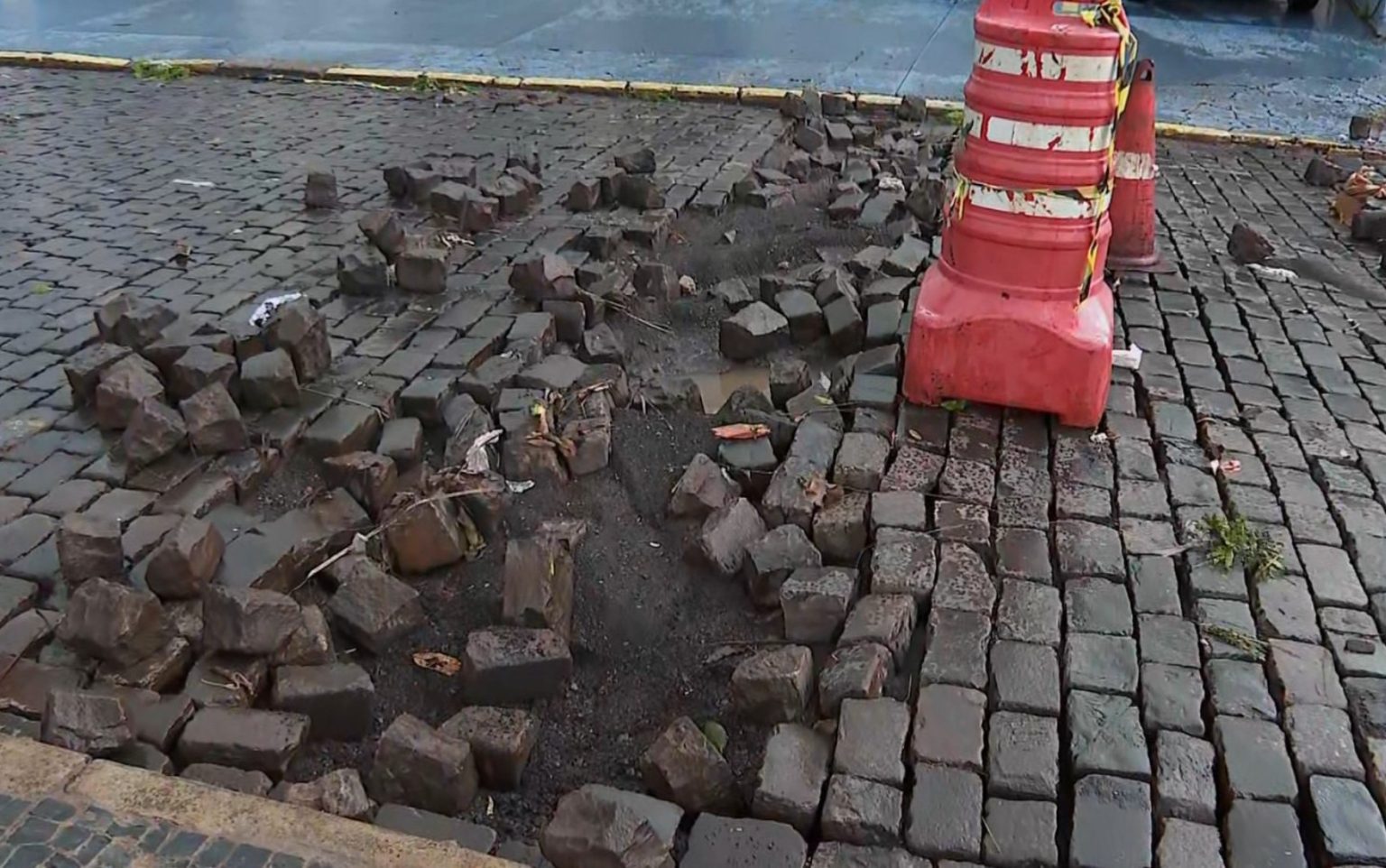 Revitalização em Xeque: Avenida Nove de Julho, em Ribeirão Preto, Apresenta Novas Falhas um Ano Após Investimento de R$ 32 Milhões