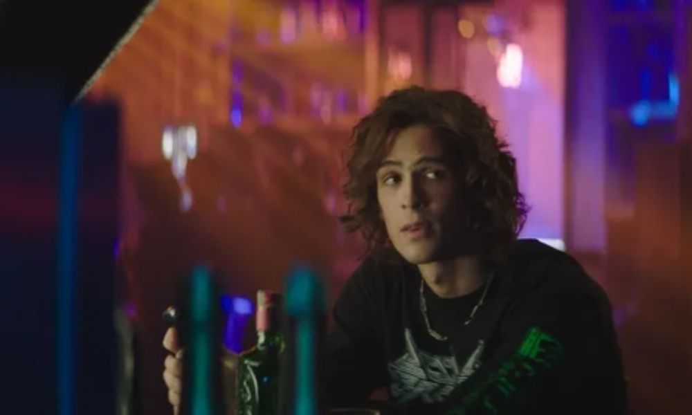 ‘O Rei da Internet’: A Complexa Ascensão de um Jovem Hacker Brasileiro Chega aos Cinemas