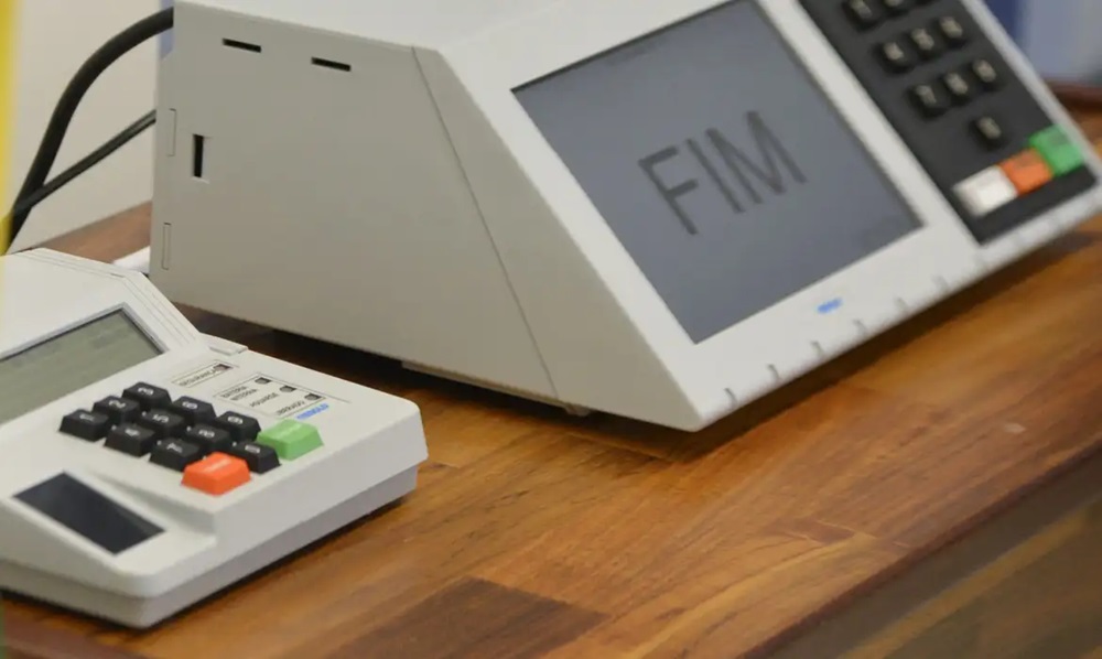 As Profundas Implicações da Abstenção Eleitoral Injustificada no Brasil: Do Título ao CPF