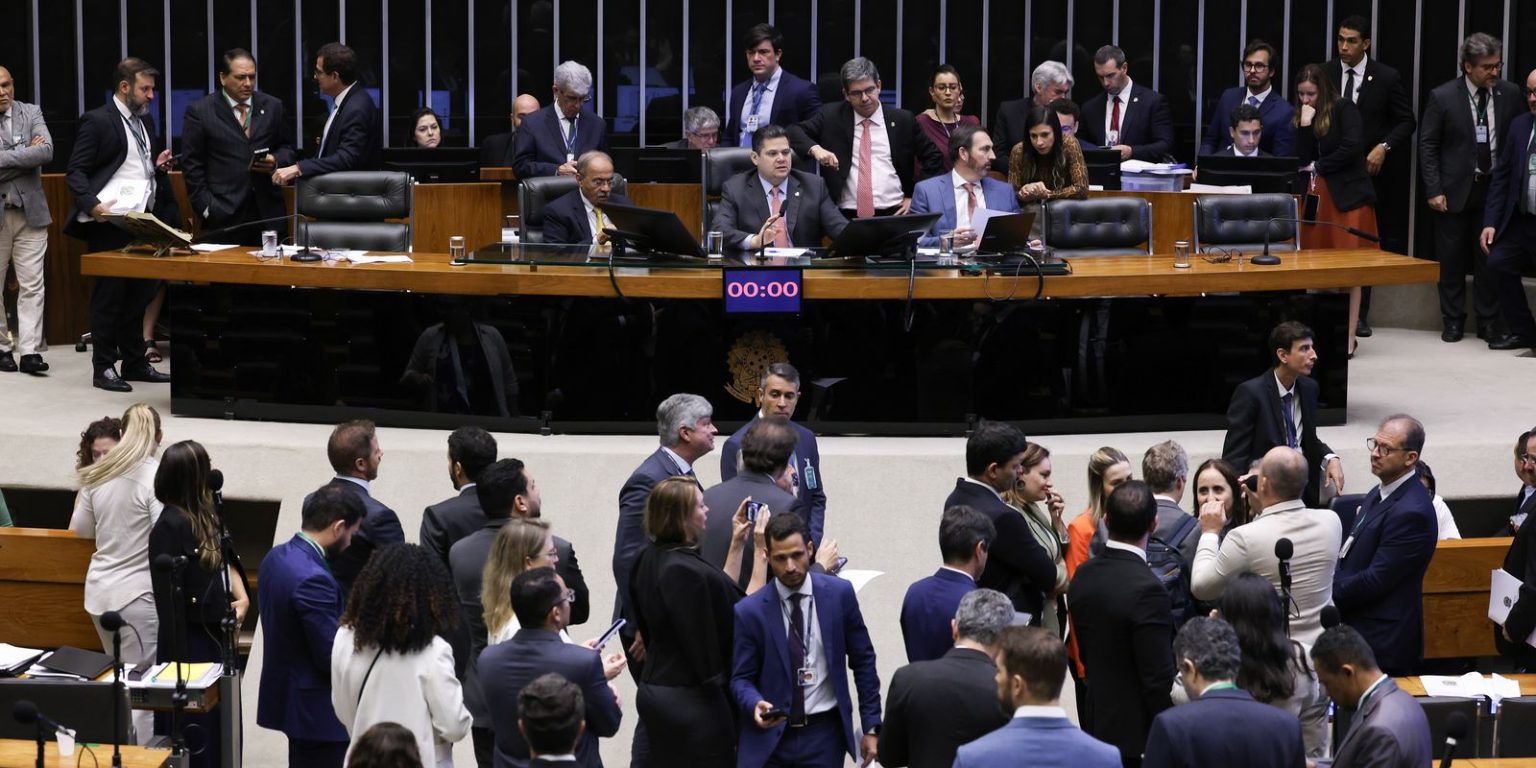 Congresso Nacional Pauta Análise de Veto Presidencial sobre PL da Dosimetria