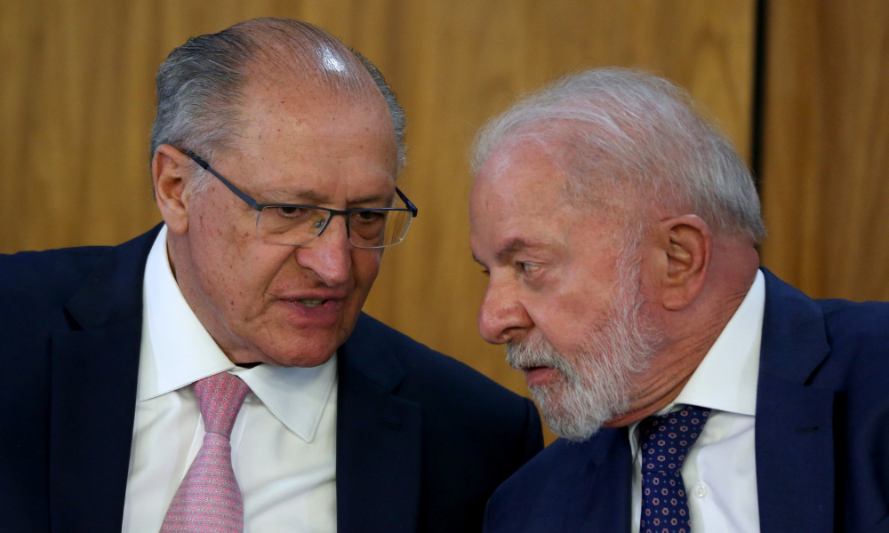 Governo Lula Oficializa Saída de Geraldo Alckmin do MDIC para Disputa Eleitoral de 2026