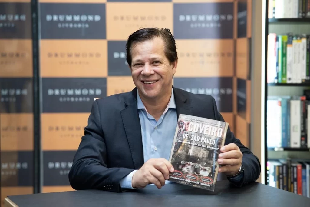 O Coveiro de São Paulo: A Fascinante e Assustadora História do Justiceiro de Tremembé Revelada em Livro