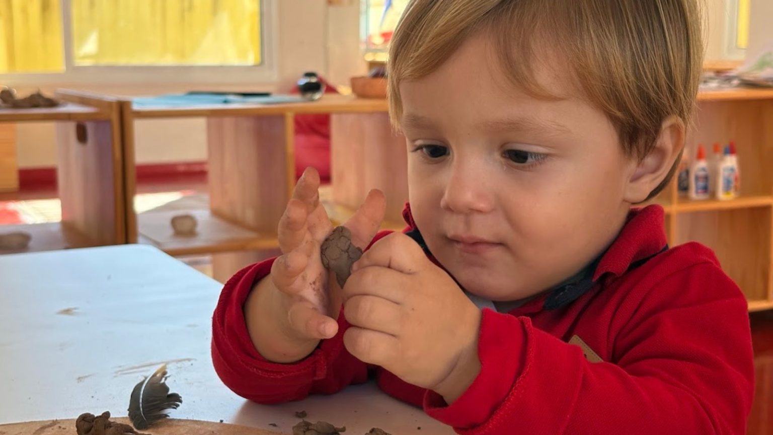 A Profundidade do Pensamento Infantil: Mostra ‘Mosaico de Traços’ Conecta Ipuã à Rede Reggio Emilia