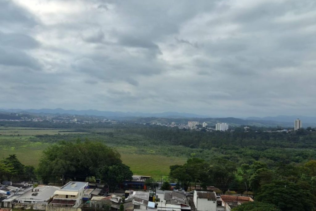Inverno Ameno e Chuvoso: Vale do Paraíba Inicia Estação Sob Influência do El Niño