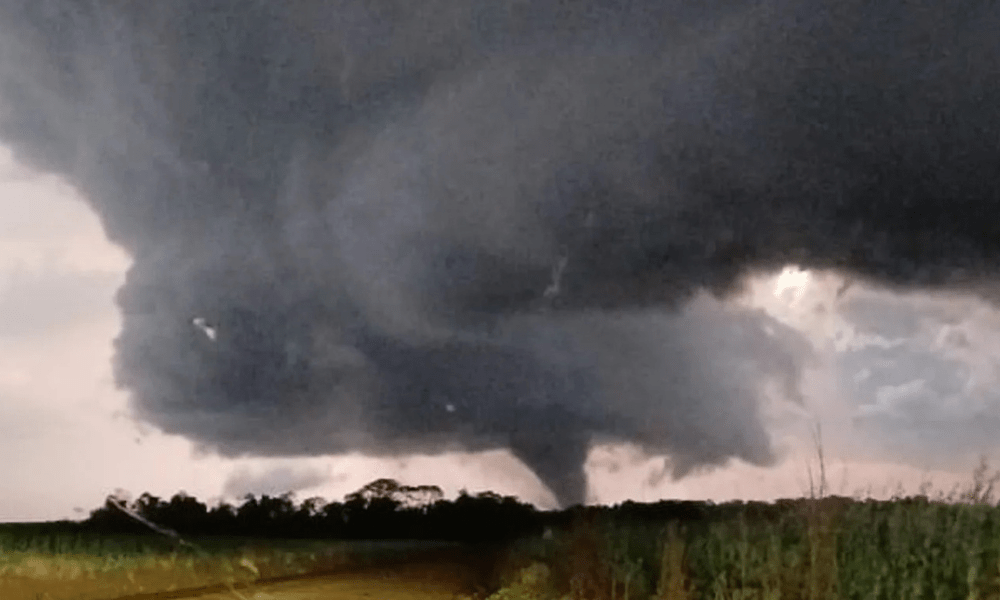 Tornado Devasta Senador Salgado Filho: A Ciência da Supercélula Por Trás do Fenômeno no RS