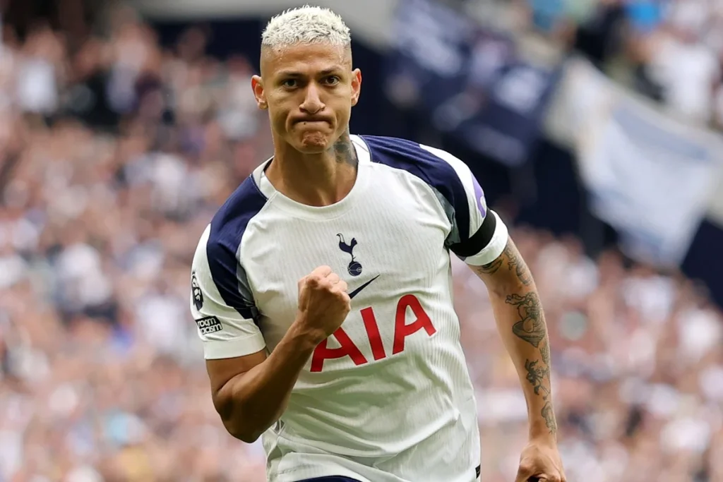 Juventus Avalia Richarlison como Alternativa Estratégica para o Ataque