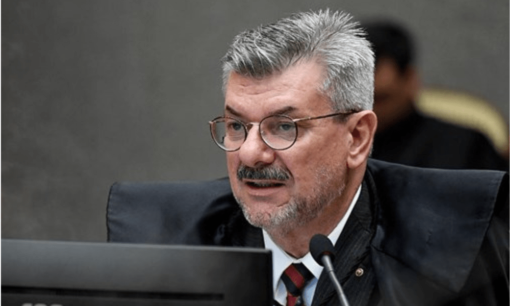 STJ Decide Pela Disponibilidade de Ministro Marco Buzzi em Caso de Assédio, Aplicando Nova Sanção