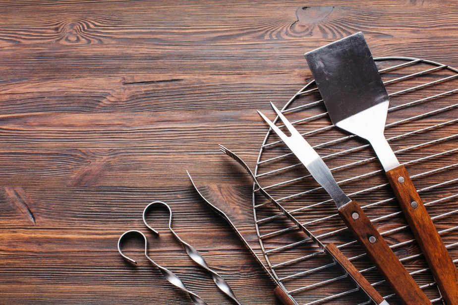 Dia dos Pais: Kits de Churrasco Versáteis para Presentear com Qualidade e Economia