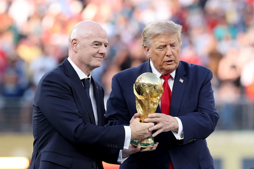 Trump Alerta para ‘Erro Terrível’ da FIFA com Saída de Infantino em Meio a Contestações