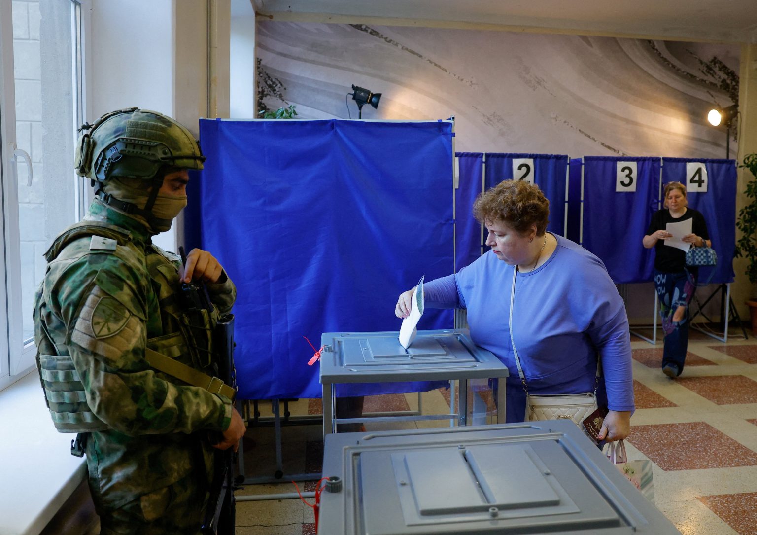 Eleições Legislativas na Rússia: Votação Marcada por Ciberataques e Tensão da Guerra
